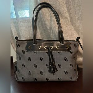DOONEY & BOURKE PURSE